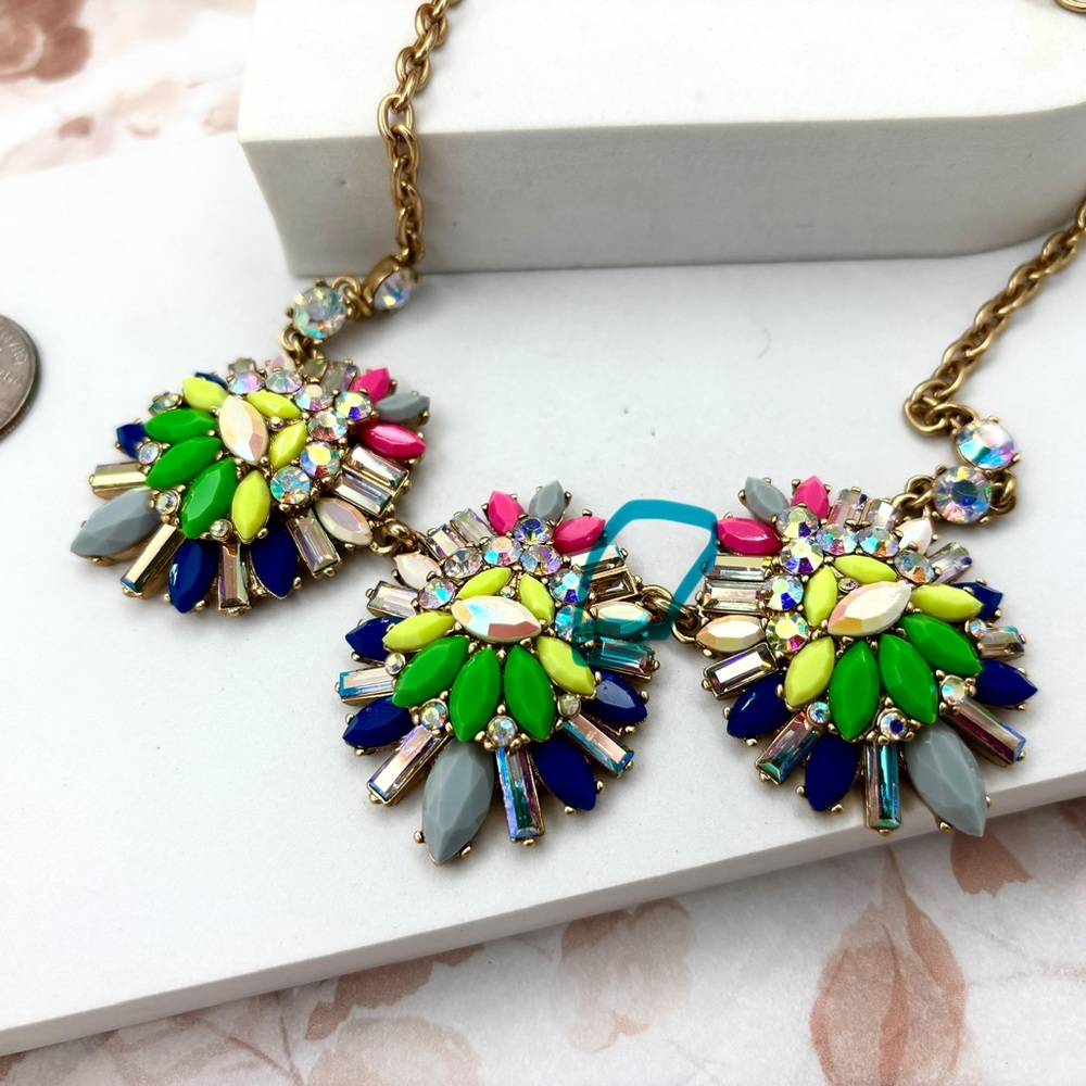J.Crew vintage Gold tone multi color crystal statement necklace - Picture 6 of 10
